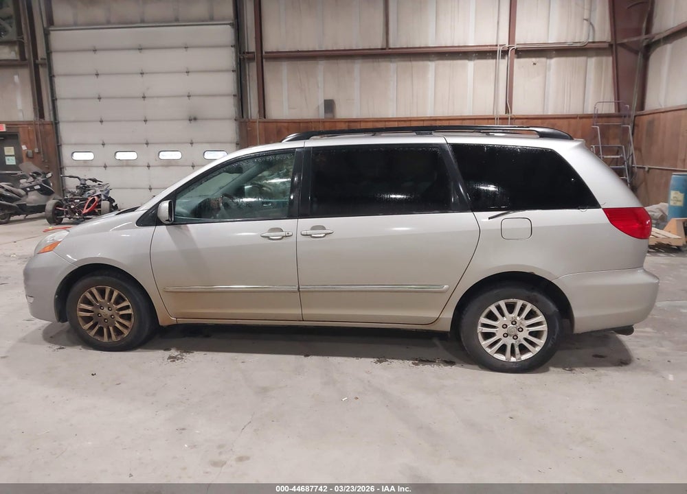 2010 TOYOTA SIENNA LIMITED VIN: 5TDDK4CC4AS028911