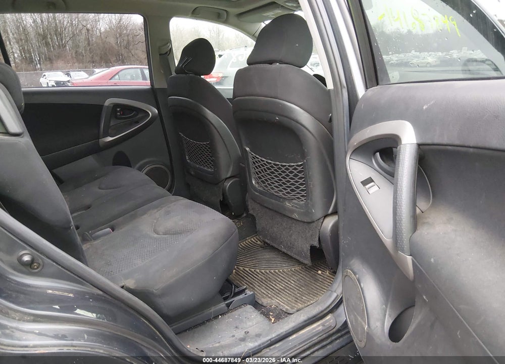 2006 TOYOTA RAV4 SPORT VIN: JTMBD32V765011421
