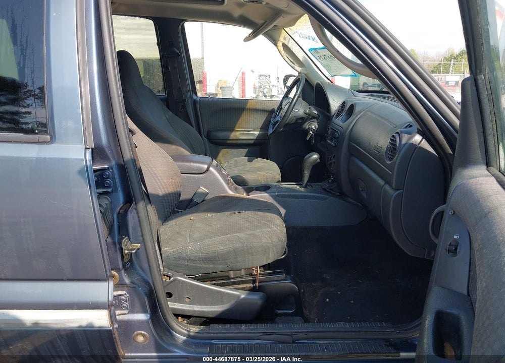 2002 JEEP LIBERTY SPORT VIN: 1J4GL48K82W190661