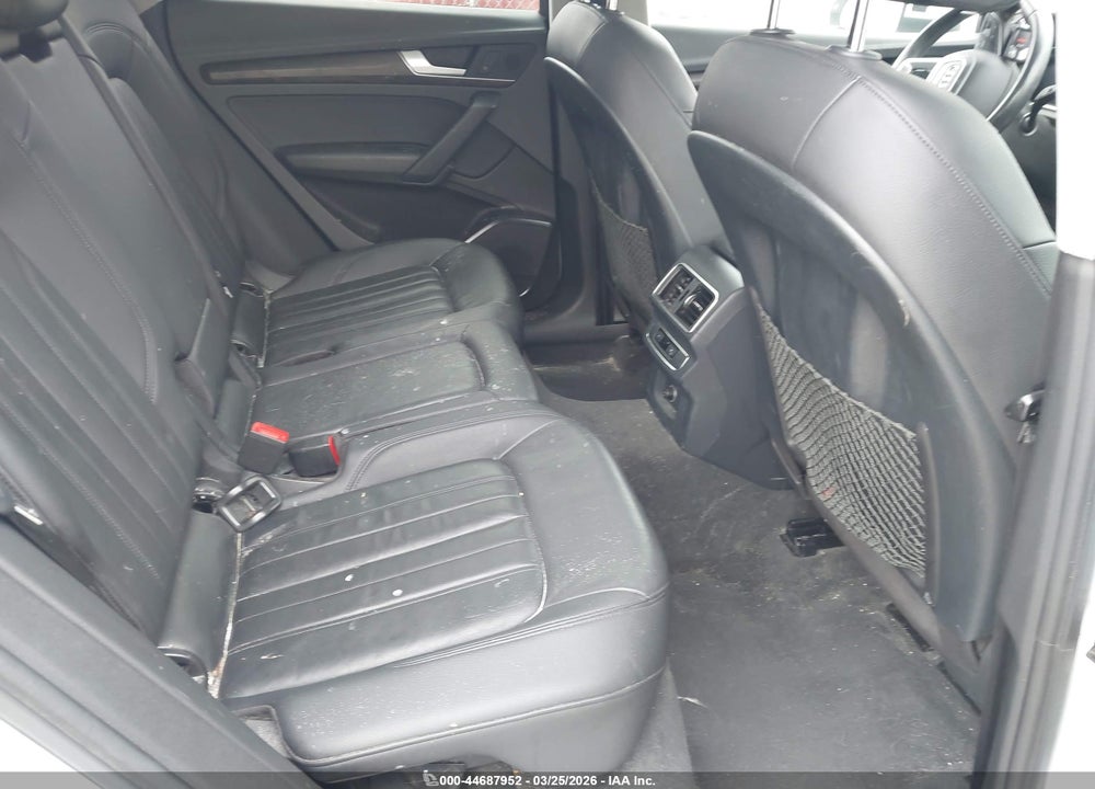 2018 AUDI Q5 2.0T PREMIUM/2.0T TECH PREMIUM VIN: WA1BNAFY8J2200010
