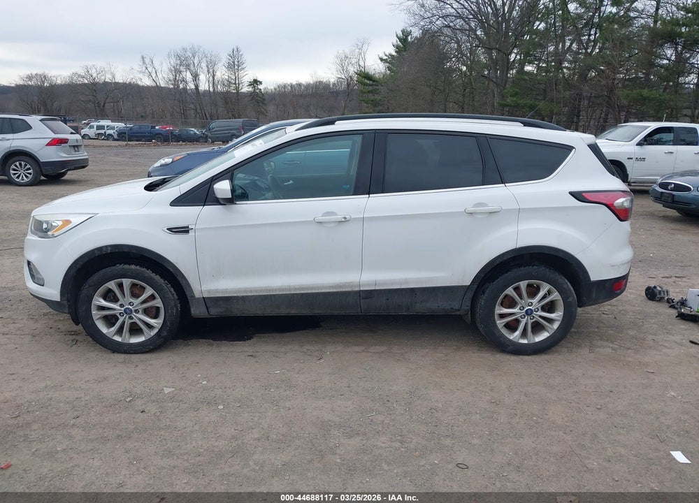 2017 FORD ESCAPE SE VIN: 1FMCU9GD9HUE13968
