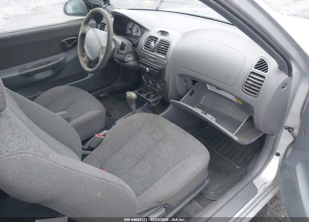 2001 HYUNDAI ACCENT GS VIN: KMHCG35C51U140323