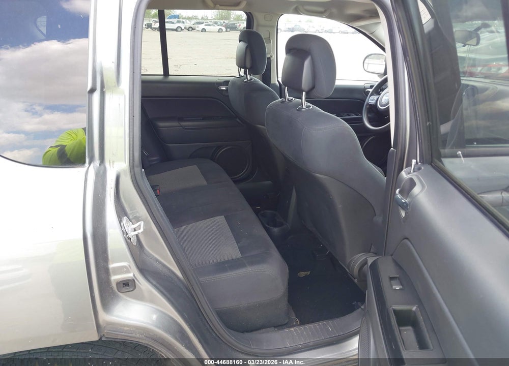 2011 JEEP COMPASS VIN: 1J4NT1FA7BD252854