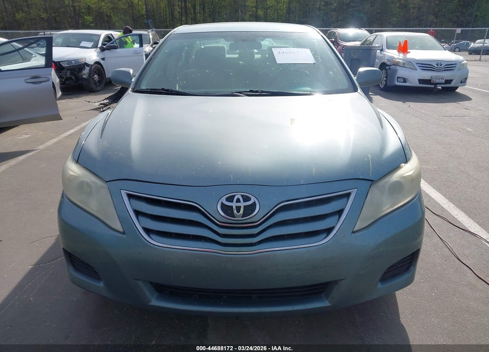 2011 TOYOTA CAMRY LE VIN: 4T1BF3EK5BU651182