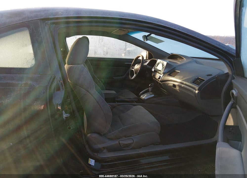 2010 HONDA CIVIC LX VIN: 2HGFG1B66AH522191