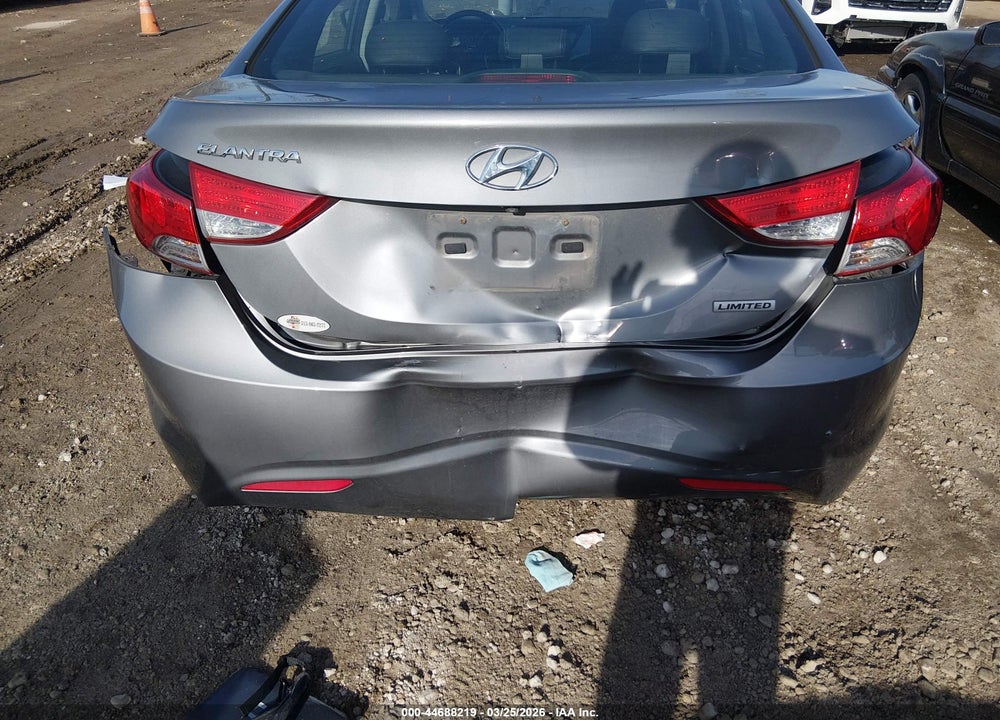 2013 HYUNDAI ELANTRA LIMITED VIN: 5NPDH4AE3DH398258