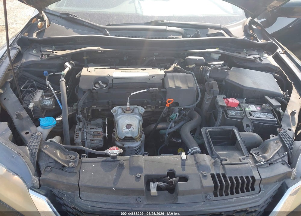 2015 HONDA ACCORD LX VIN: 1HGCT1B30FA007441