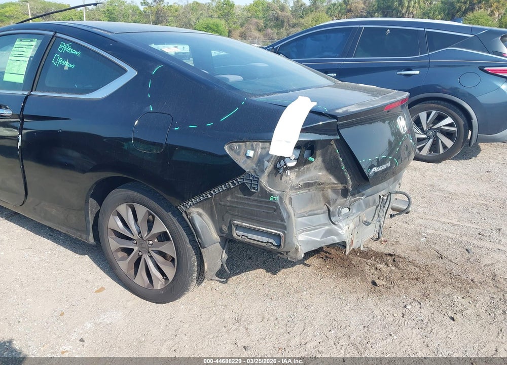 2015 HONDA ACCORD LX VIN: 1HGCT1B30FA007441