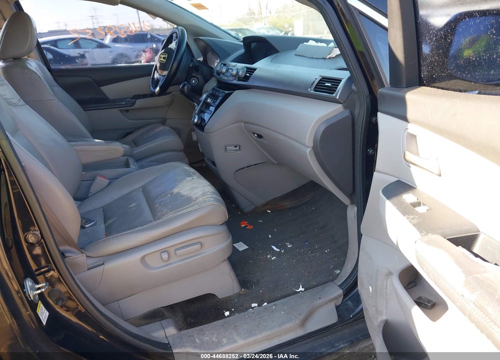 2011 HONDA ODYSSEY EX-L VIN: 5FNRL5H6XBB051661