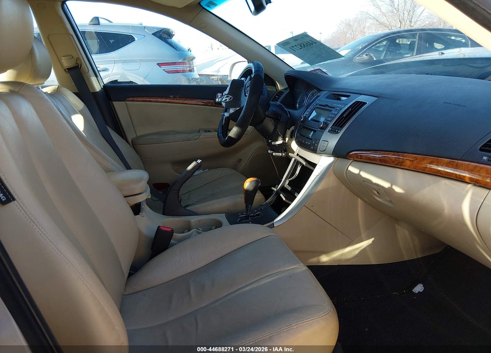 2009 HYUNDAI SONATA LIMITED V6 VIN: 5NPEU46F99H457886