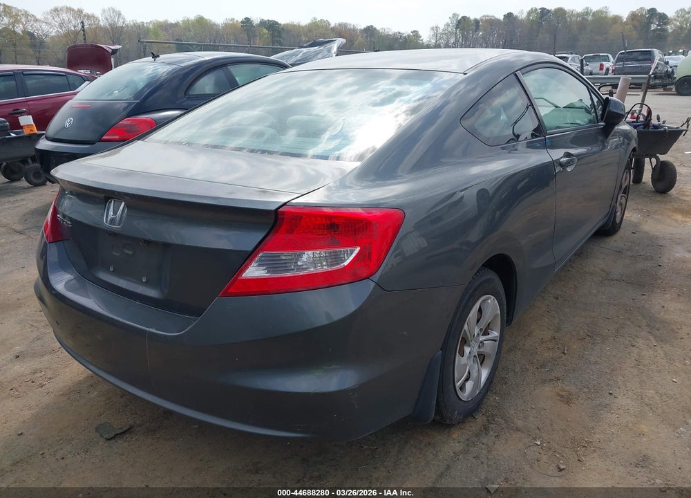 2013 HONDA CIVIC LX VIN: 2HGFG3A58DH526509