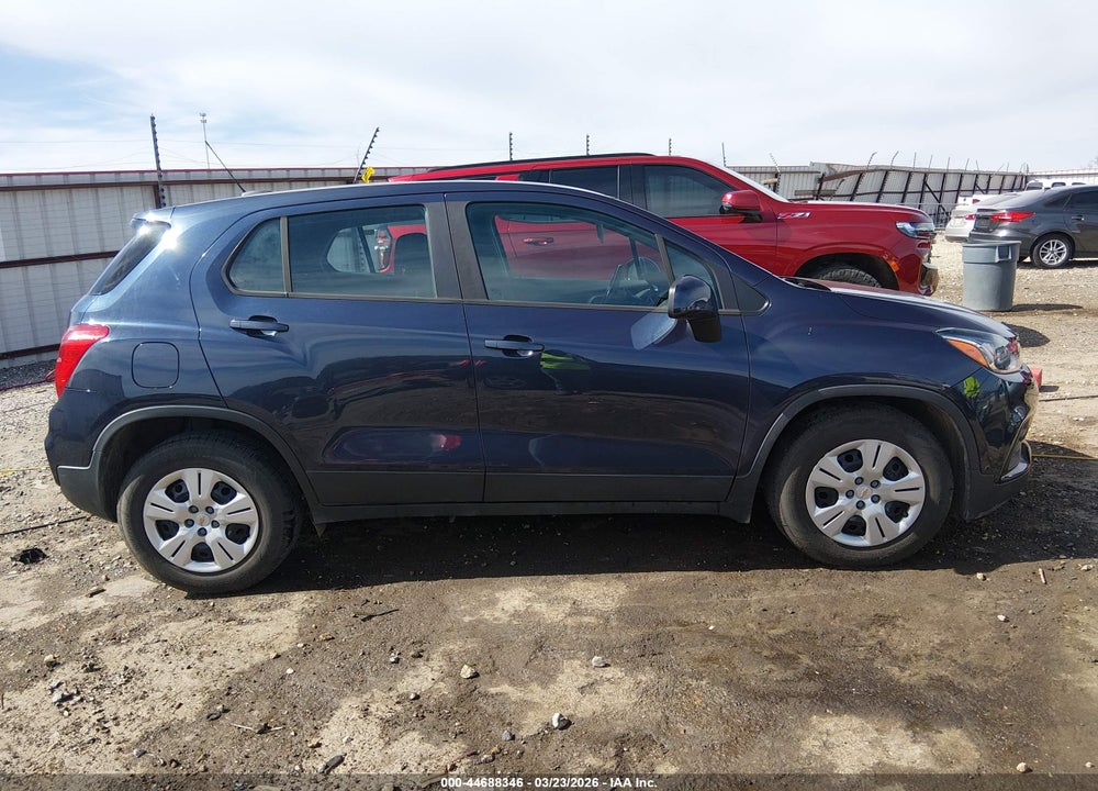 2019 CHEVROLET TRAX LS VIN: 3GNCJKSB7KL110139