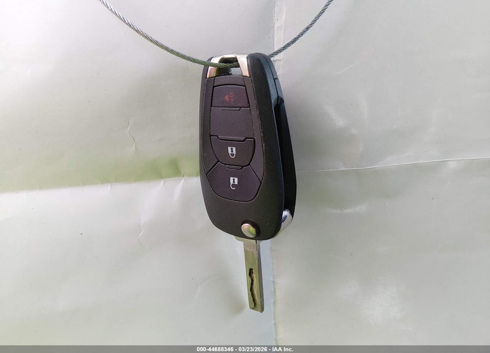 2019 CHEVROLET TRAX LS VIN: 3GNCJKSB7KL110139