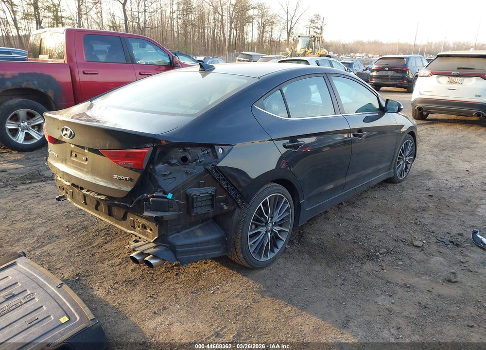 2018 HYUNDAI ELANTRA SPORT VIN: KMHD04LB2JU539084