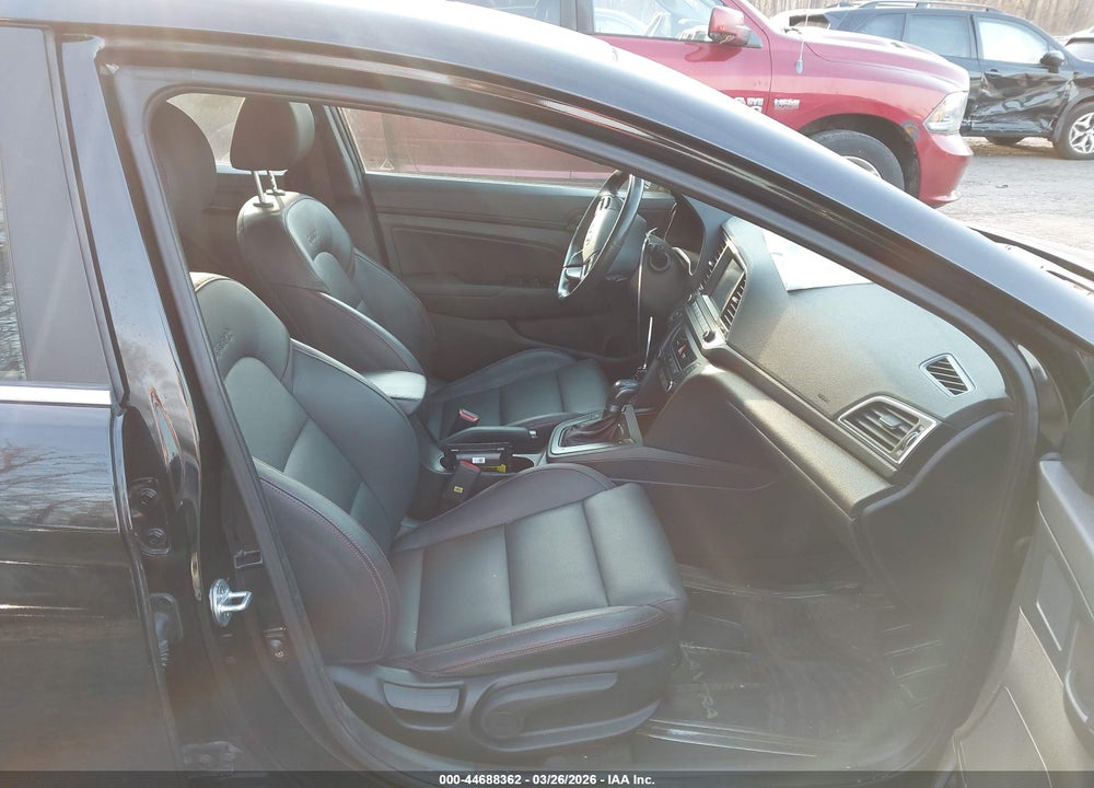 2018 HYUNDAI ELANTRA SPORT VIN: KMHD04LB2JU539084