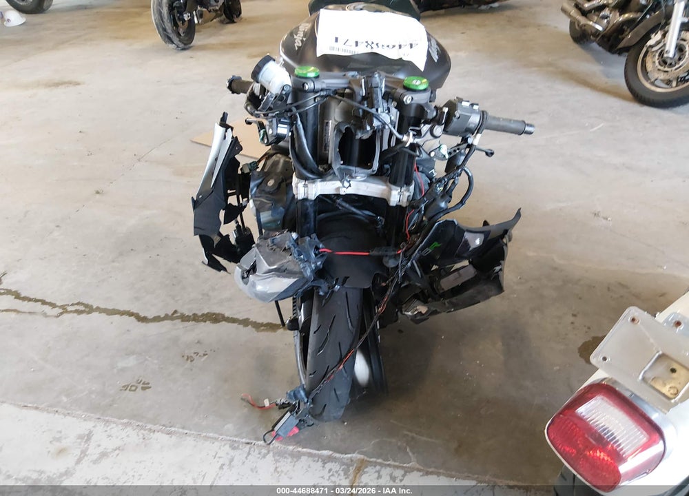 2015 KAWASAKI ZX636 F VIN: JKBZXJF16FA006600