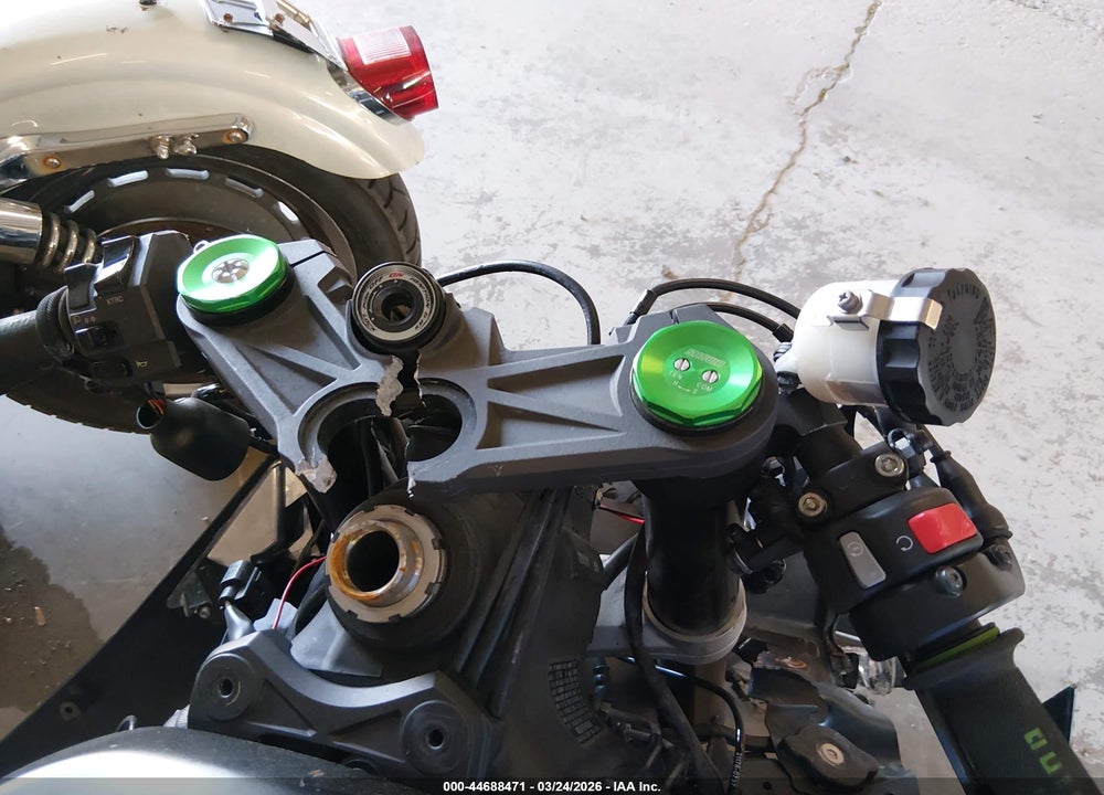 2015 KAWASAKI ZX636 F VIN: JKBZXJF16FA006600