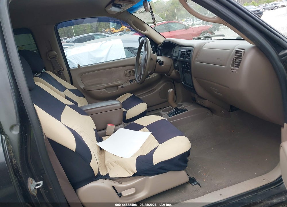 2002 TOYOTA TACOMA PRERUNNER V6 VIN: 5TEGN92NX2Z075532