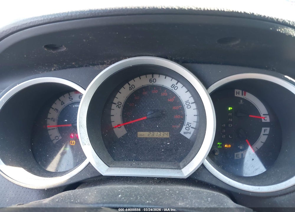 2015 TOYOTA TACOMA BASE V6 VIN: 3TMLU4ENXFM165587