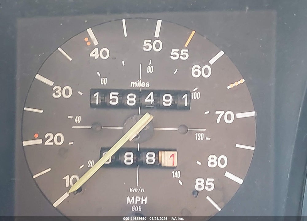 1984 VOLKSWAGEN VANAGON BUS VIN: WV2YB0252EH053766