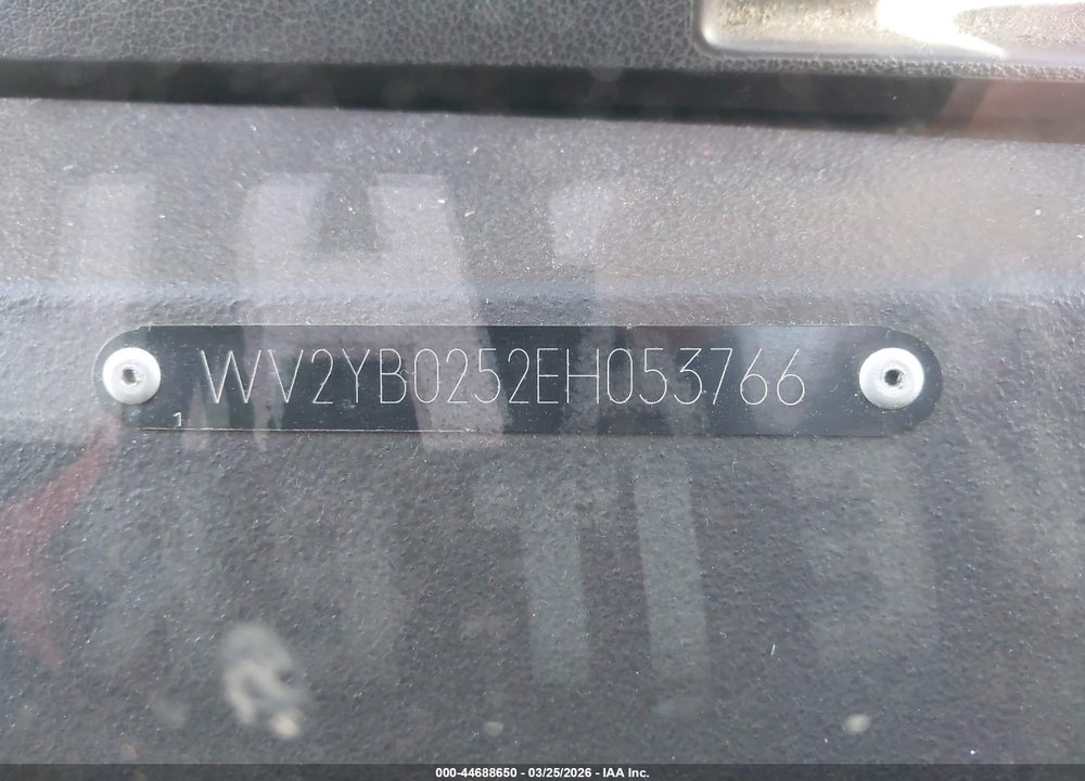 1984 VOLKSWAGEN VANAGON BUS VIN: WV2YB0252EH053766