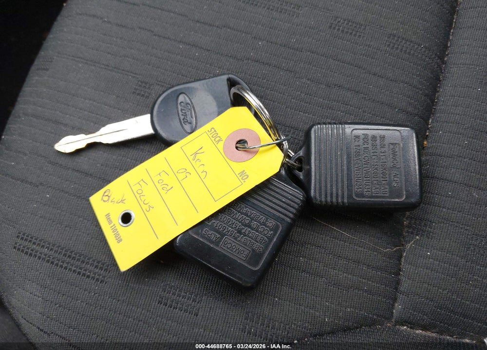 2009 FORD FOCUS SE VIN: 1FAHP35N09W176633