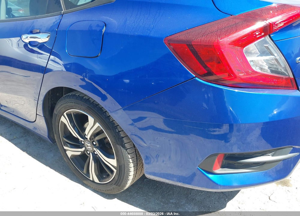 2016 HONDA CIVIC TOURING VIN: 19XFC1F90GE204232