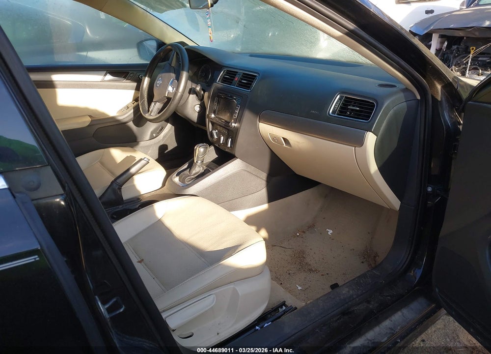 2013 VOLKSWAGEN JETTA 2.0L TDI VIN: 3VWLL7AJ9DM205322