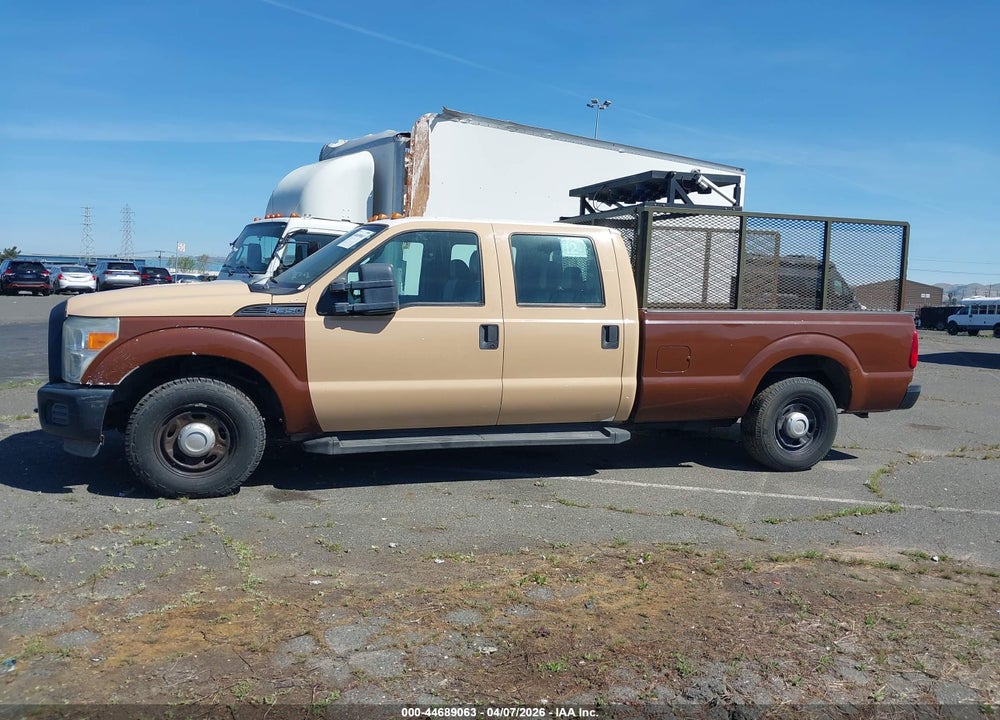 2011 FORD F-350 XL VIN: 1FT8W3A65BEC07401