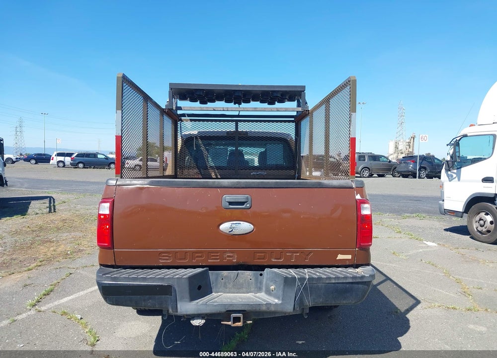 2011 FORD F-350 XL VIN: 1FT8W3A65BEC07401
