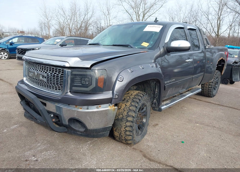 2011 GMC SIERRA 1500 SLE VIN: 1GTR2VE35BZ226938