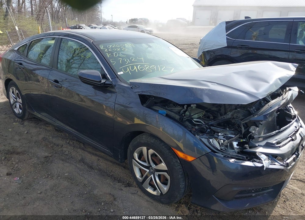 2018 HONDA CIVIC LX VIN: 2HGFC2F50JH573124