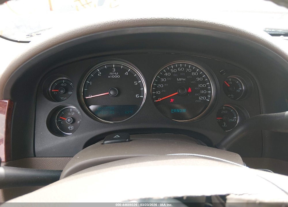 2011 CHEVROLET TAHOE LTZ VIN: 1GNSKCE04BR130897
