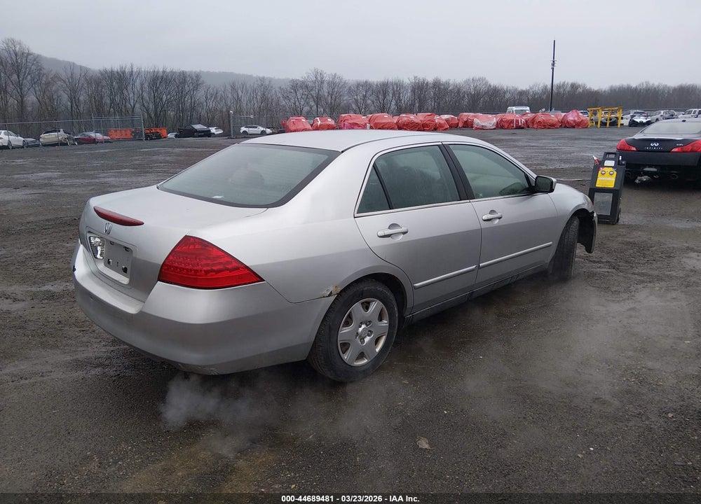 2007 HONDA ACCORD 2.4 LX VIN: 1HGCM56427A223557