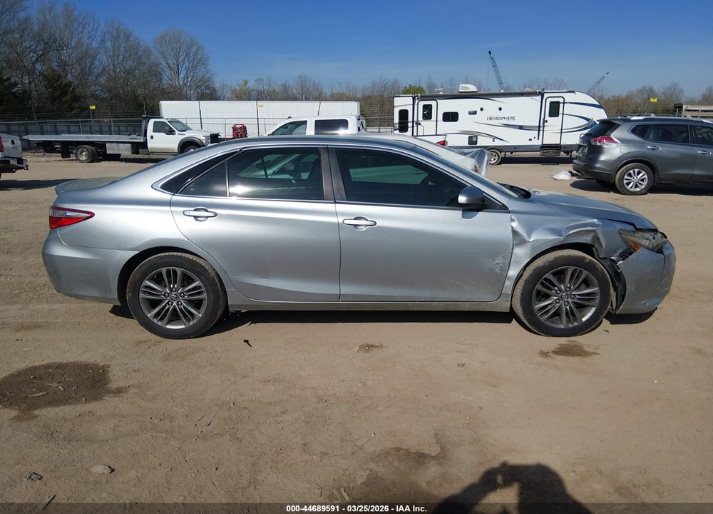 2016 TOYOTA CAMRY SE VIN: 4T1BF1FK5GU212784