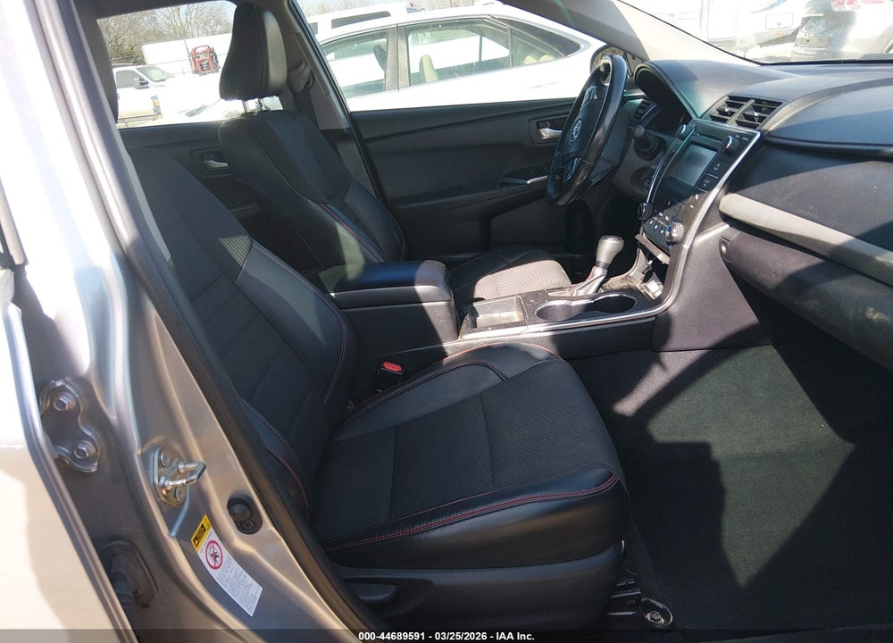 2016 TOYOTA CAMRY SE VIN: 4T1BF1FK5GU212784