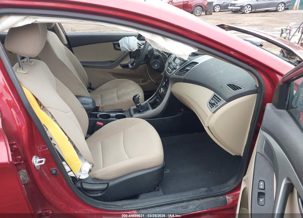 2016 HYUNDAI ELANTRA SE VIN: 5NPDH4AE8GH713785