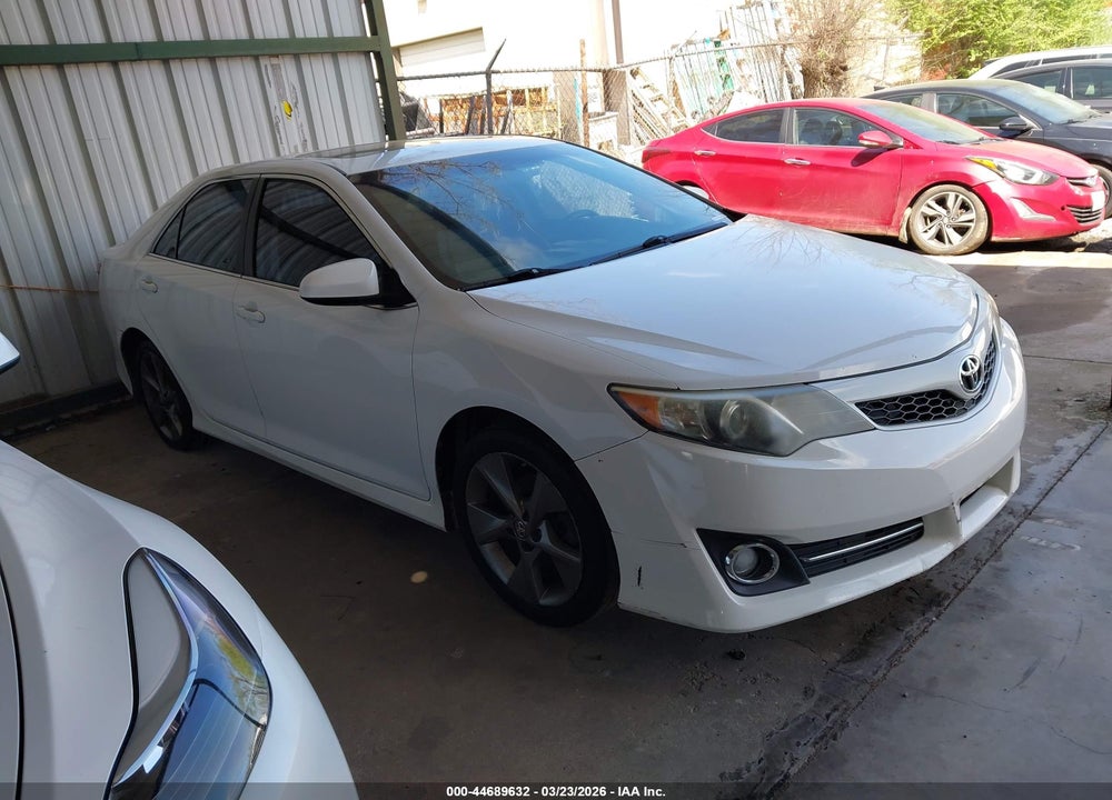 2014 TOYOTA CAMRY SE SPORT VIN: 4T1BF1FK1EU462648