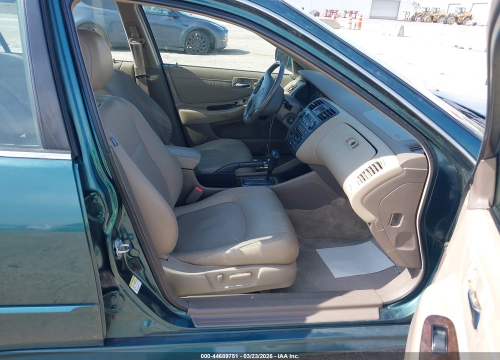 2002 HONDA ACCORD 3.0 EX VIN: 1HGCG16502A055113
