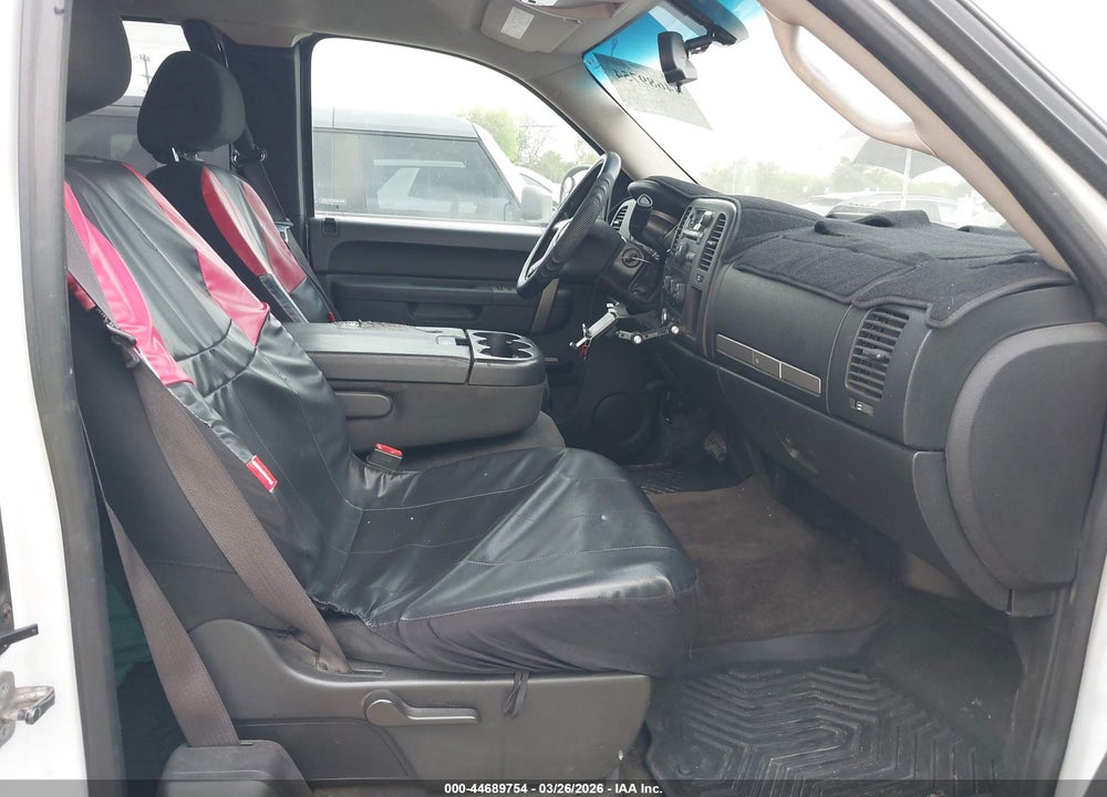 2013 CHEVROLET SILVERADO 1500 LT VIN: 1GCRCSEAXDZ272309