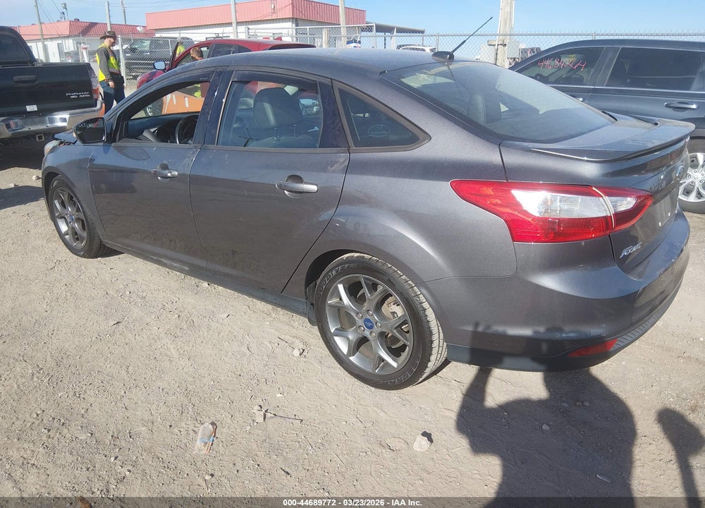 2014 FORD FOCUS SE VIN: 1FADP3F2XEL115546