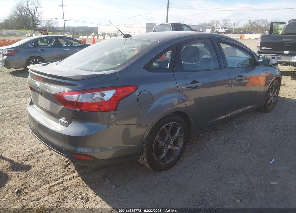 2014 FORD FOCUS SE VIN: 1FADP3F2XEL115546