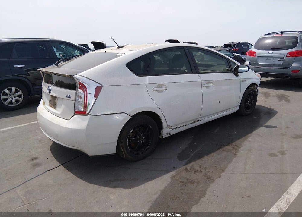 2015 TOYOTA PRIUS THREE VIN: JTDKN3DU4F0437324