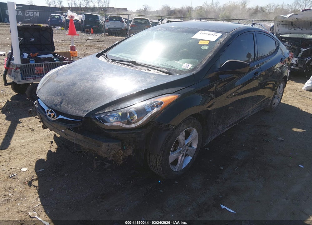 2013 HYUNDAI ELANTRA GLS VIN: 5NPDH4AE0DH353634