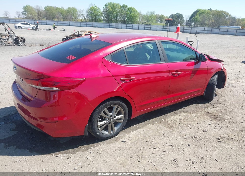 2017 HYUNDAI ELANTRA SE VIN: 5NPD84LF0HH073398