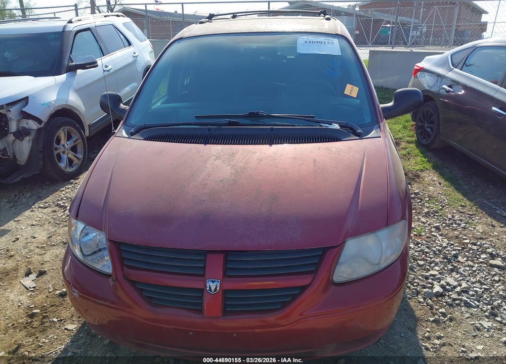 2005 DODGE GRAND CARAVAN VIN: 1D4GP24R35B328476