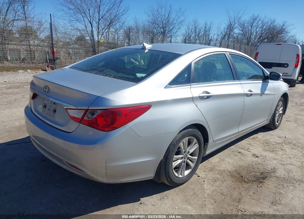 2012 HYUNDAI SONATA GLS VIN: 5NPEB4AC7CH380784