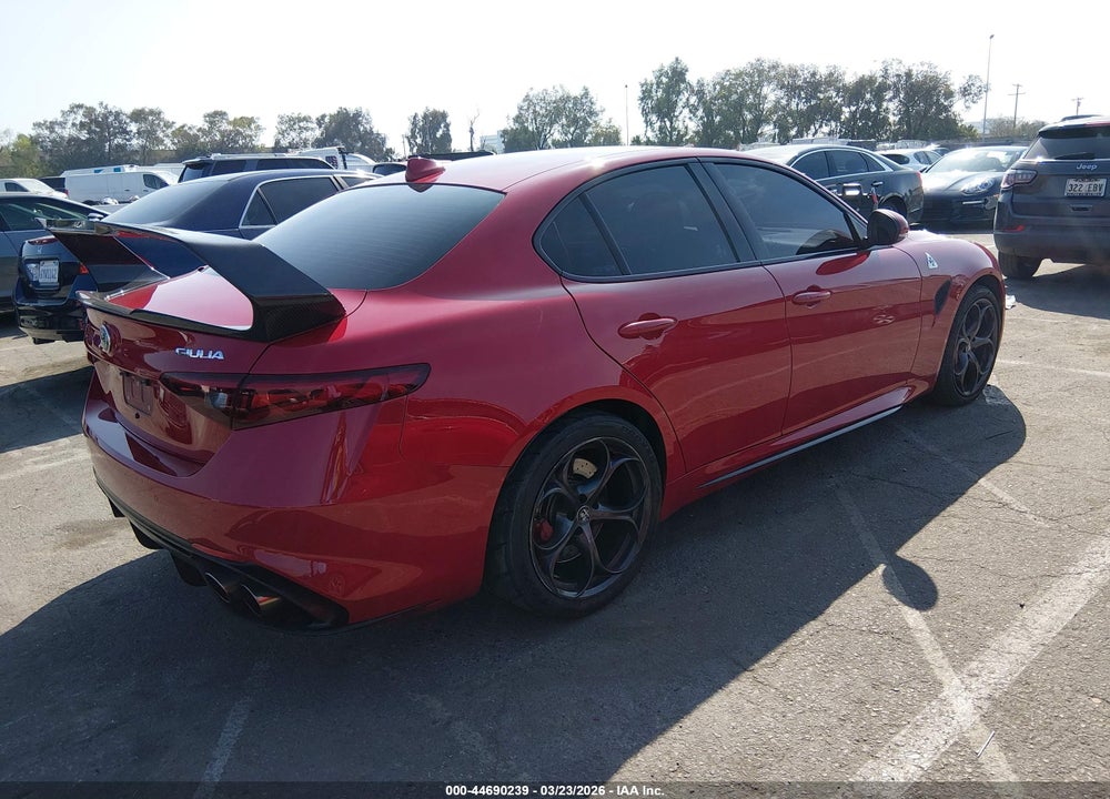 2018 ALFA ROMEO GIULIA QUADRIFOGLIO RWD VIN: ZARFAEAV0J7579455