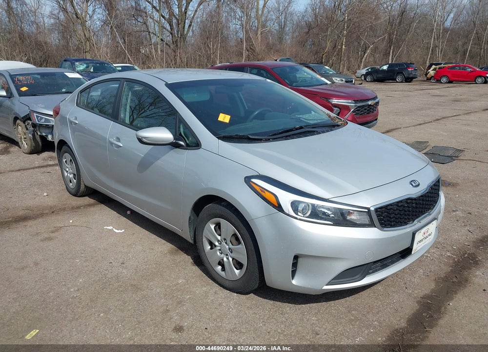 2018 KIA FORTE LX VIN: 3KPFK4A78JE269797