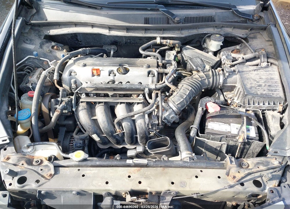 2011 HONDA ACCORD 2.4 LX VIN: 1HGCP2F32BA093138